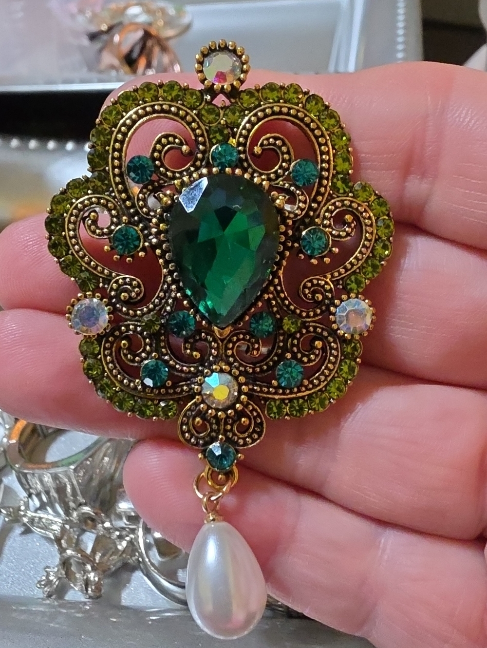 A16- Vintage-Inspired Green Crystal Teardrop Beauty!